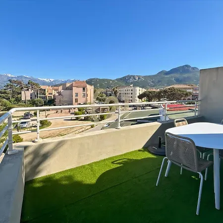 Saint-philippe T3 With Ocean View, Terrace, Within Walking Distance Apartment