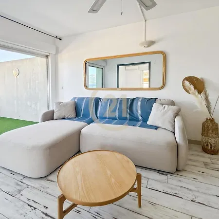 Apartment Saint-philippe T3 With Ocean View, Terrace, Within Walking Distance